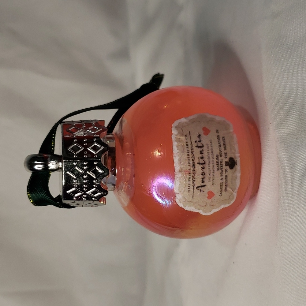 Amortintia Ornament